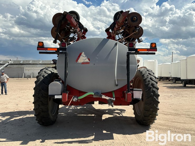 case-ih-2800-image-6