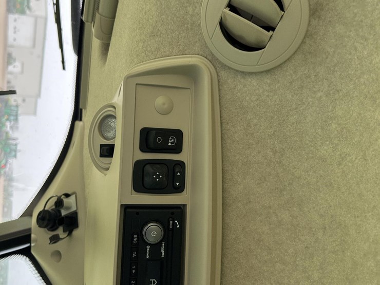 2019-john-deere-s780-image-51