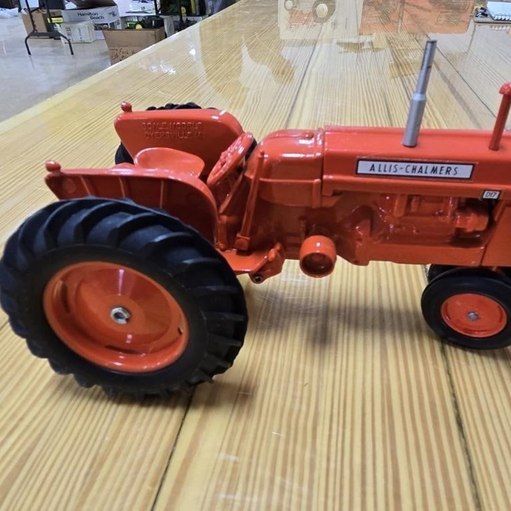 ALLIS-CHALMERS D17
