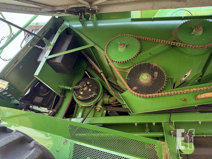 2002-john-deere-9560-sts-image-37