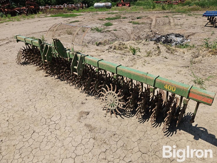john-deere-400-image-9