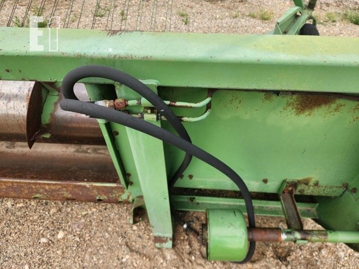 john-deere-212-image-7