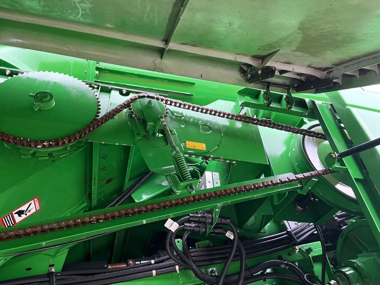 2011-john-deere-9770-sts-image-12