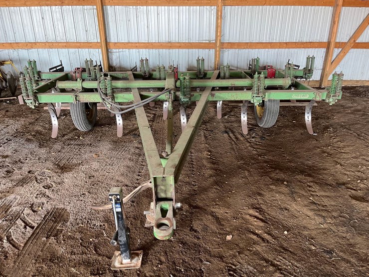 john-deere-15-image-1