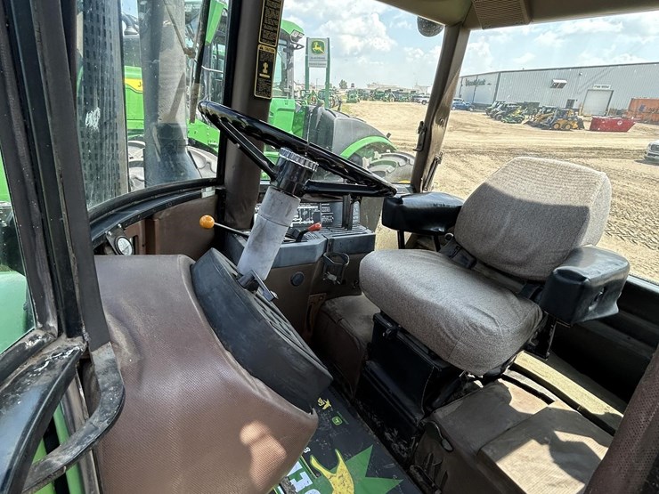 1984-john-deere-8450-image-37