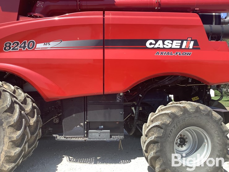 2016-case-ih-8240-image-13
