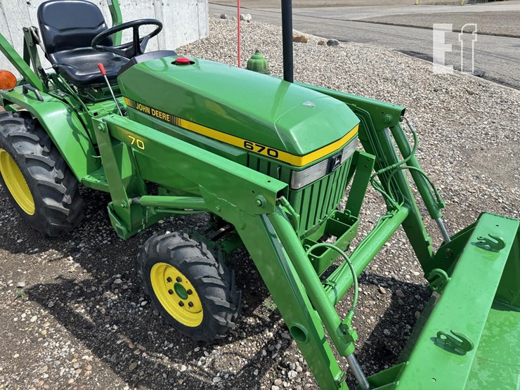 1990-john-deere-670-image-5