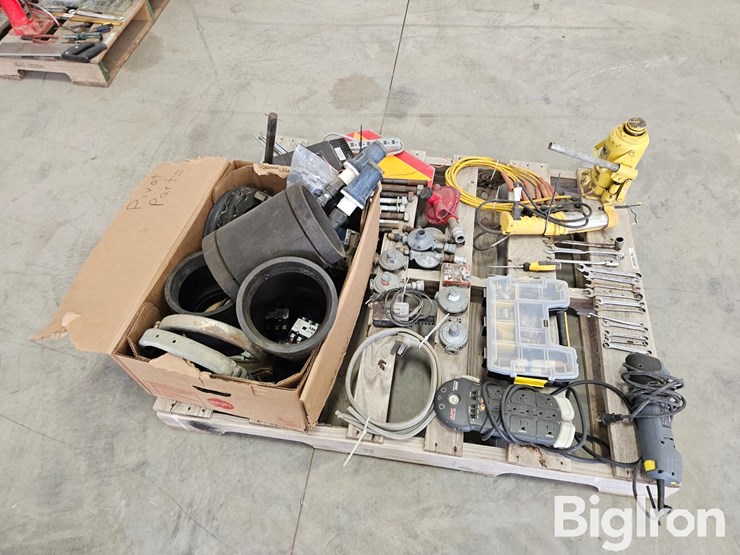 pallet-of-misc.-tools,-parts,-&-fasteners-image-3