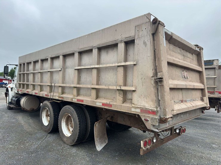 2005-international-durastar-4400-image-4