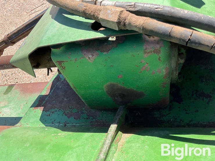 john-deere-120-image-17