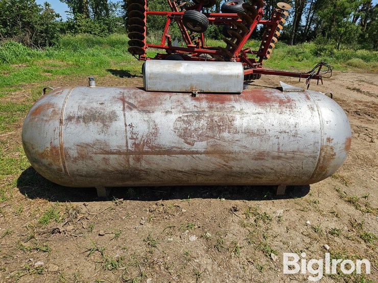 1961-500-gallon-propane-tank-image-2