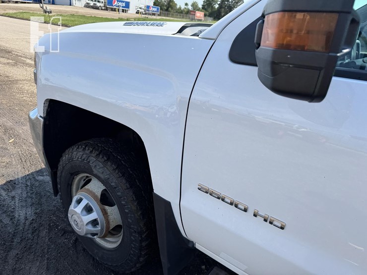 chevrolet-3500hd-image-10