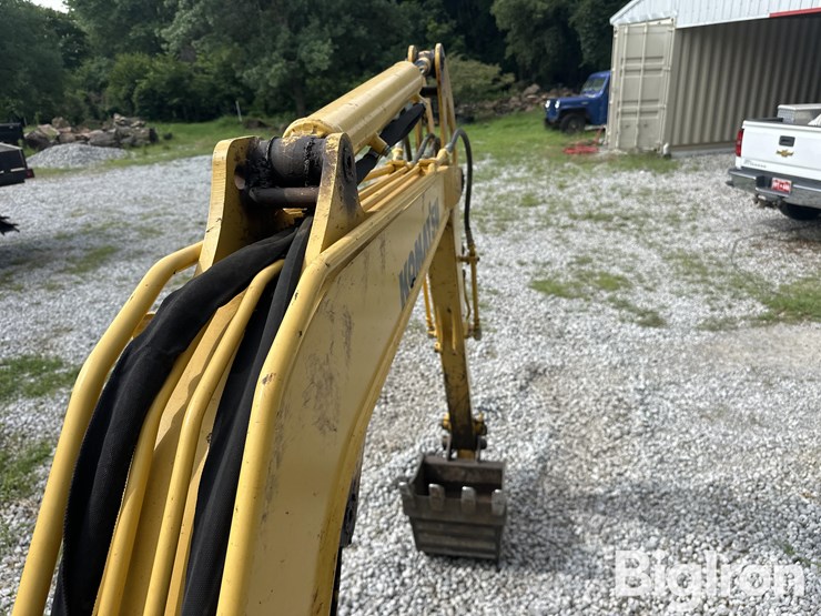 komatsu-pc35mr-3-image-10