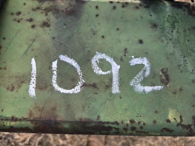 john-deere-2350-2450-image-15