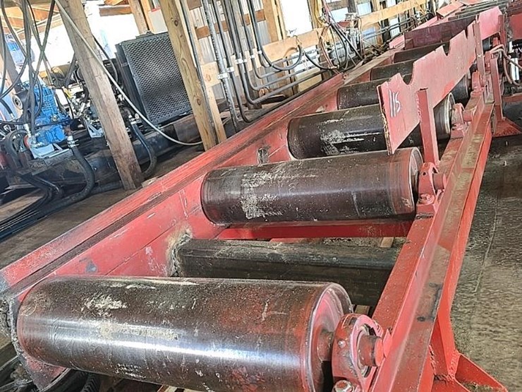 #115-•-roll-case-with-conveyor-and-side-transfer-deck-image-43