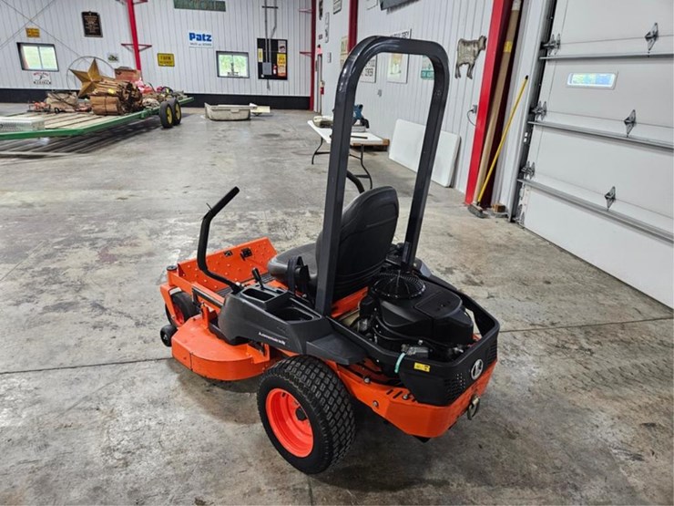 #384-•-kubota-z122rkw-zero-turn-mower-image-3