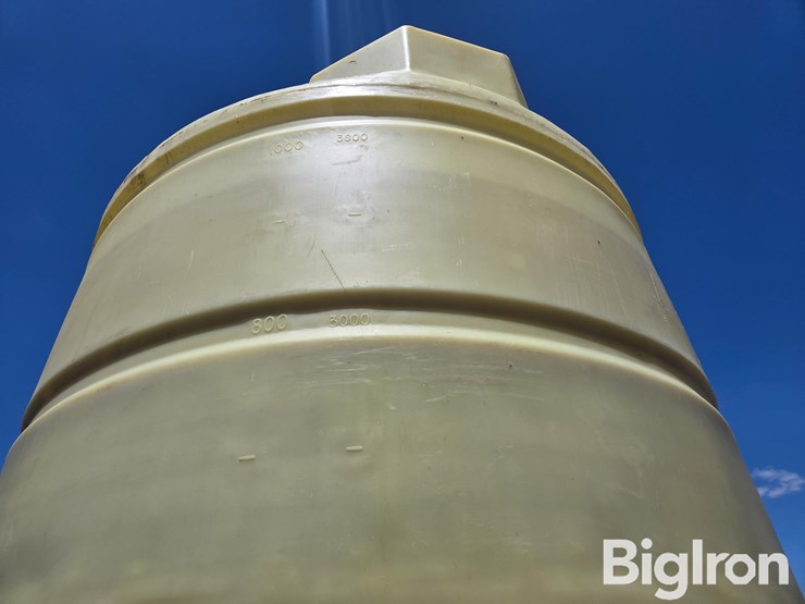 dultmeier-mp223ca-upright-poly-cone-bottom-tank-image-10