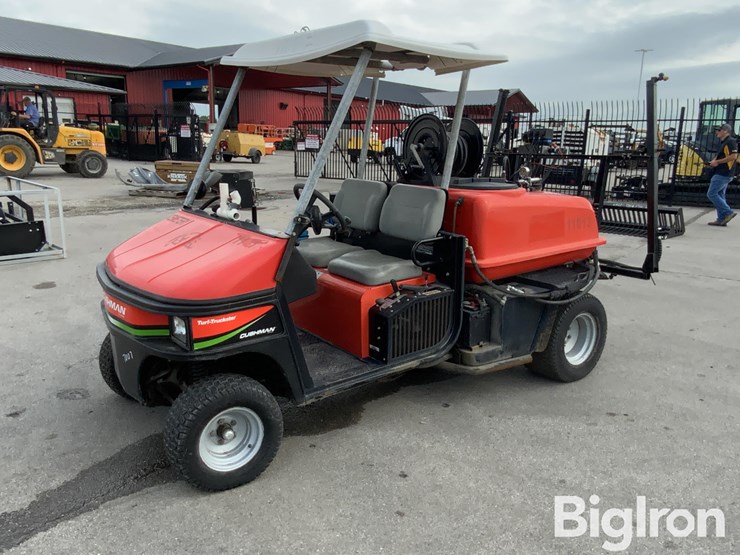 textron-cushman-898628-turf-truckster-spray-cart-image-1