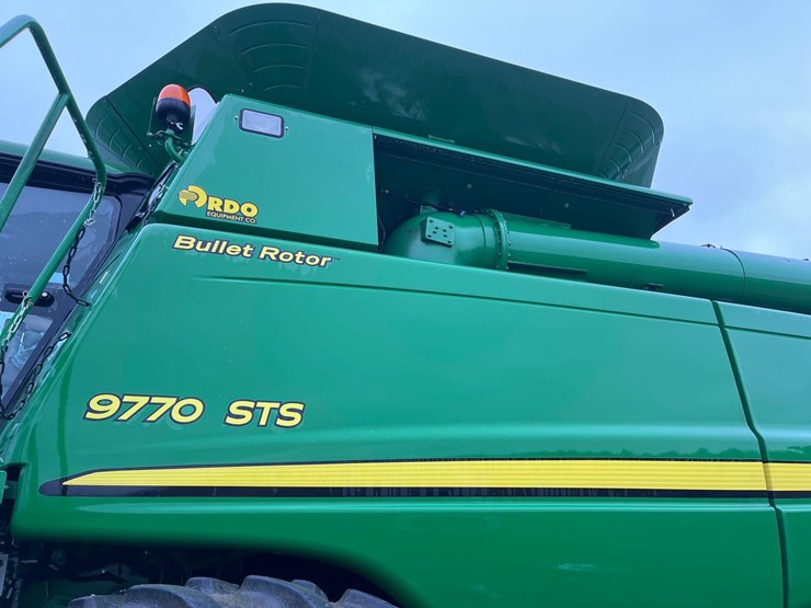 2011-john-deere-9770-sts-image-7