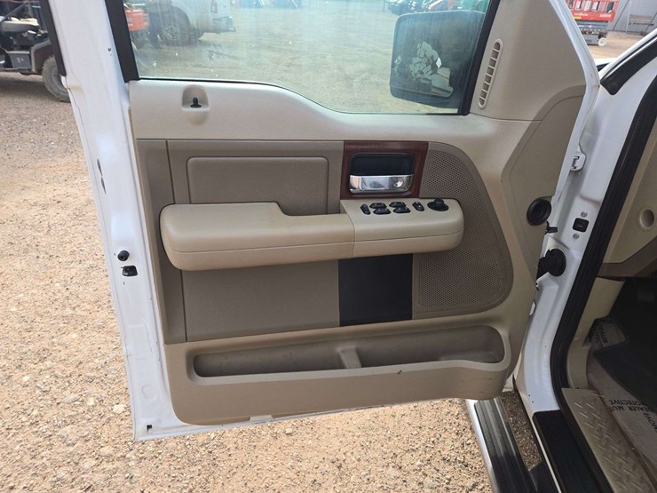 2006-ford-f150-xlt-image-8