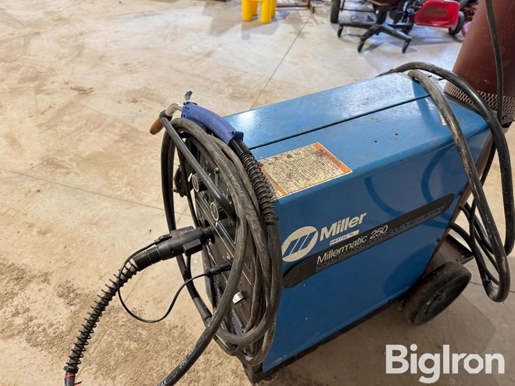 miller-millermatic-250-cv-dc-wire-feed-welder-image-12