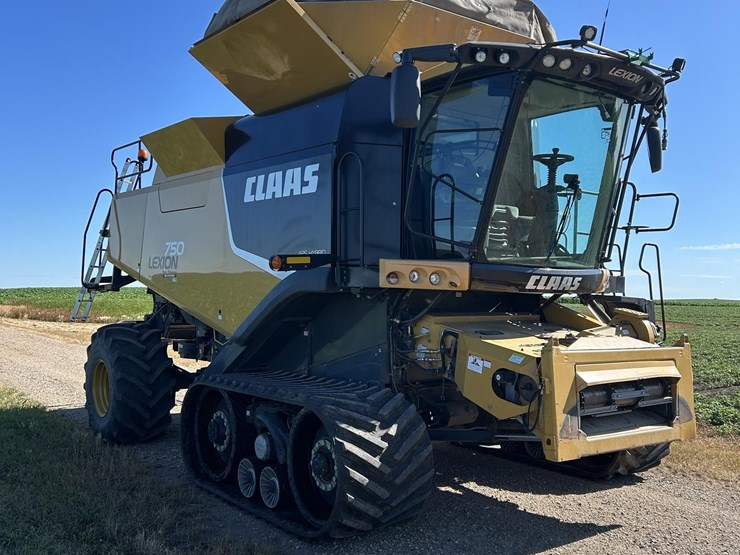 2012-claas-lexion-750tt-image-4