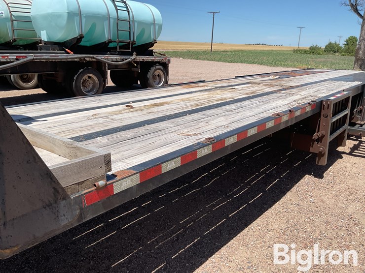 2013-b-b-tri/a-drop-deck-sprayer-trailer-image-15
