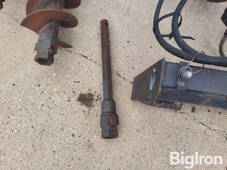 lowe-1650clh-skid-steer-hydraulic-post-hole-digger-image-10