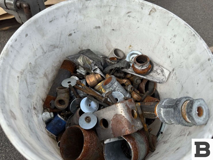 misc.-threaded-valves,-pipes-and-connectors-image-7