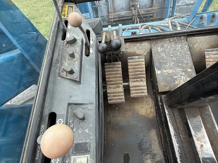 new-holland-9030-image-26