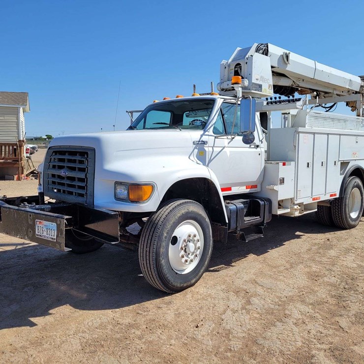 1996 FORD F800