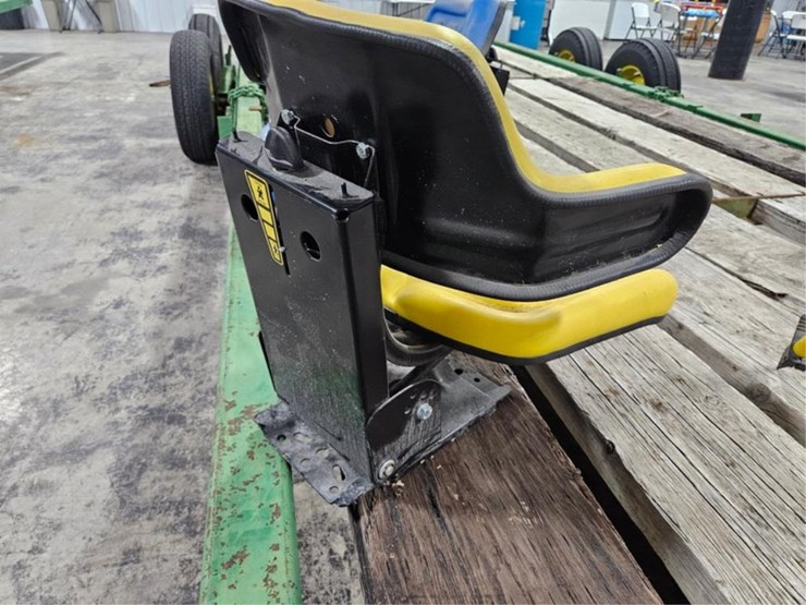 #362-•-new-yellow-tractor-seat-image-4