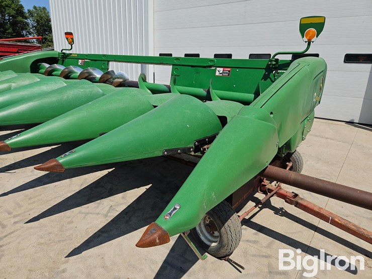 2013-john-deere-608c-image-9