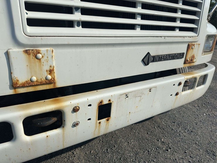 2000-international-4900-image-15