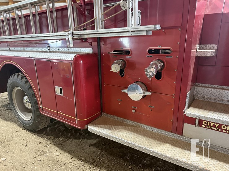 1959-mack-c954-31-image-8