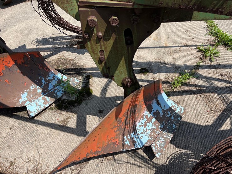 john-deere-plow-image-6