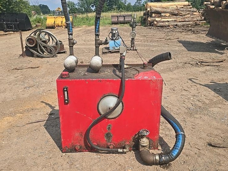 #184-•-hydraulic-oil-tank-image-1
