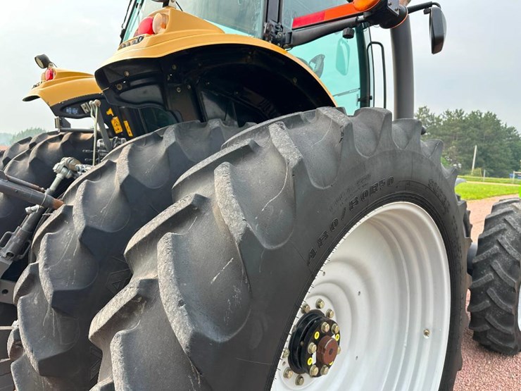 2011-challenger-mt645c-image-11