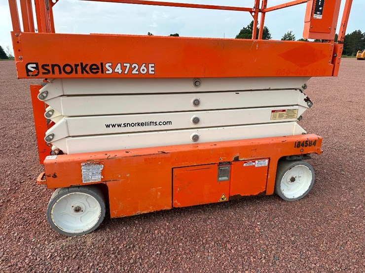 2016-snorkel-s4726e-image-15