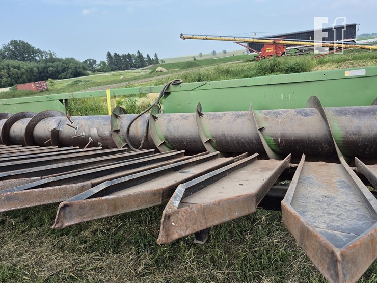 john-deere-224-image-5