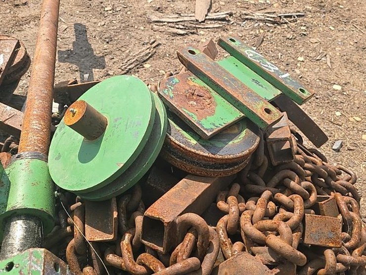 #183-•-frontline-barn-sweep-image-23