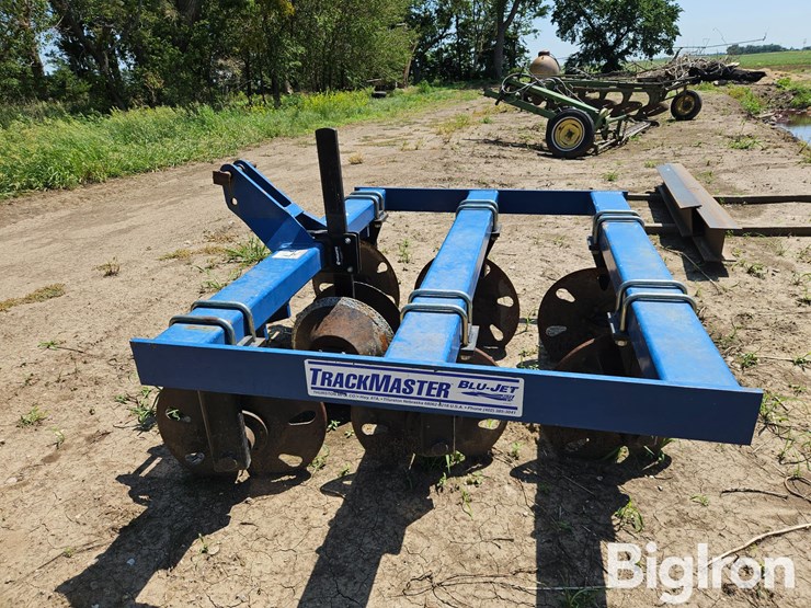 blu-jet-track-master-image-6