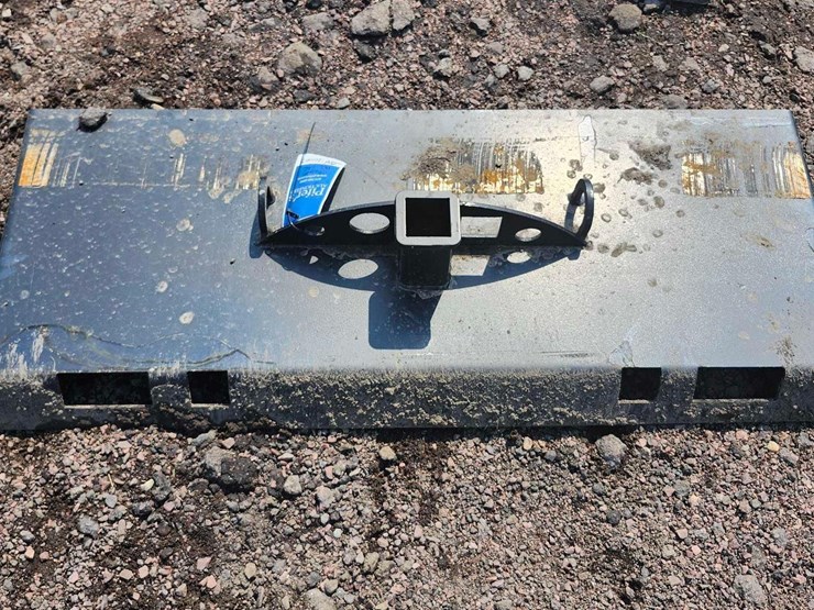 heavy-duty-1/2-moon-gusseted-skid-steer-receiver-hitch-image-1