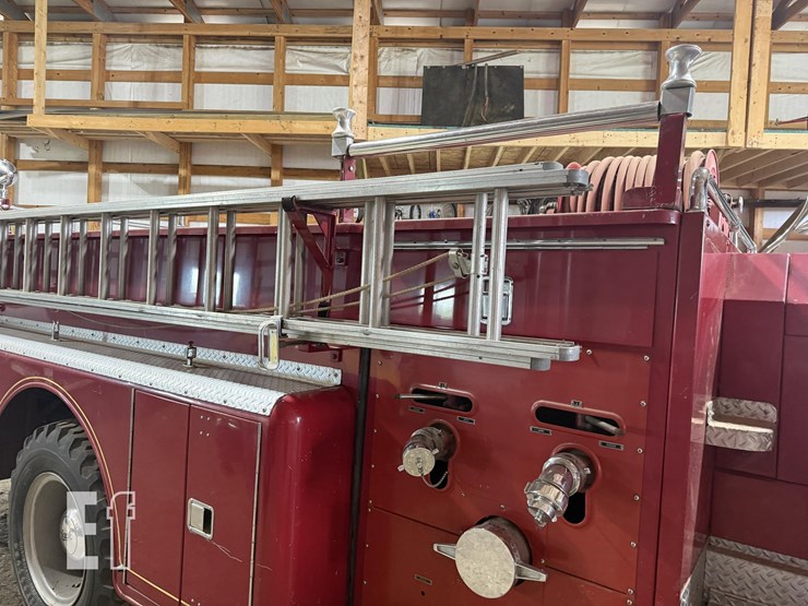 1959-mack-c954-31-image-9