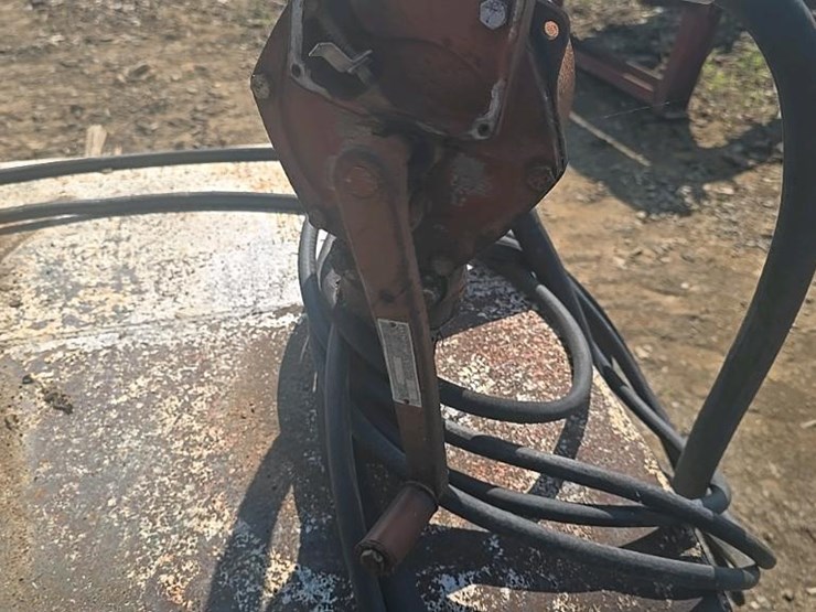 #140-•-fuel-tank-image-12