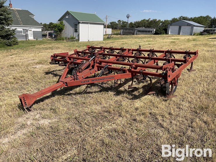 case-ih-4500-image-1