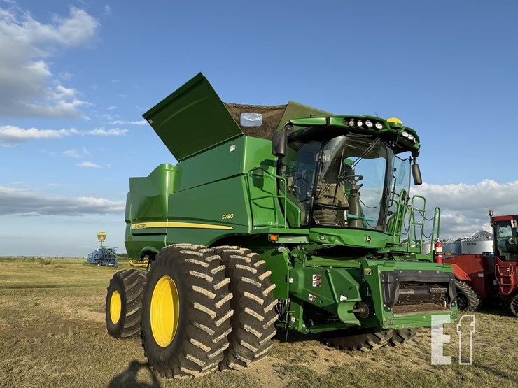 2021-john-deere-s780-image-2