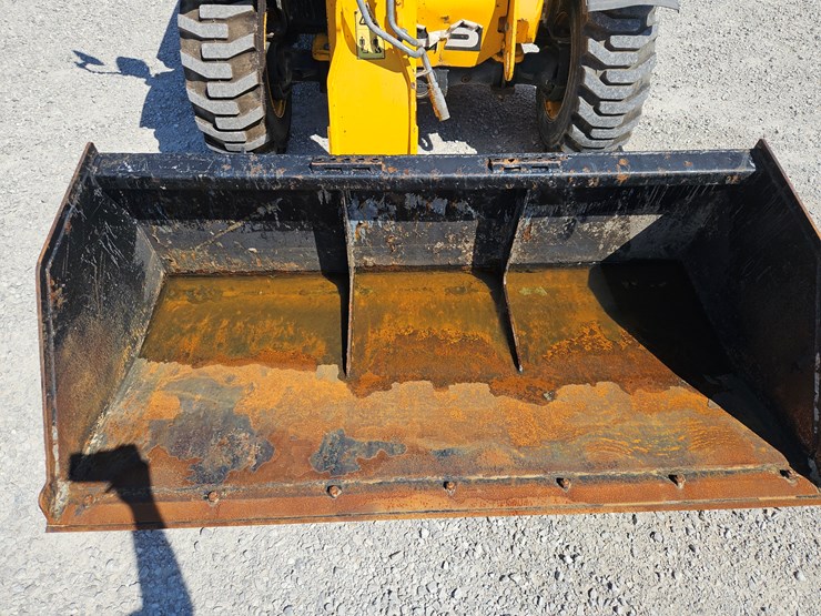 2020-jcb-505-image-3