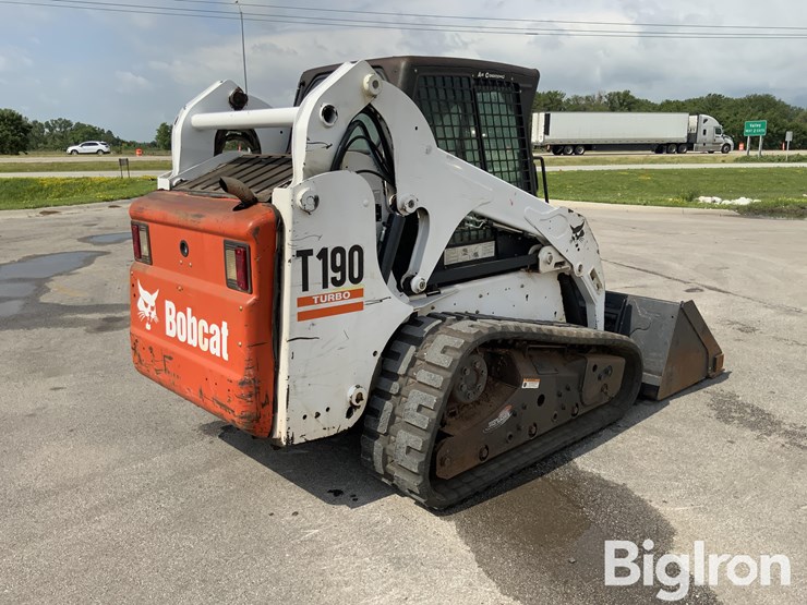 2009-bobcat-t190-image-5