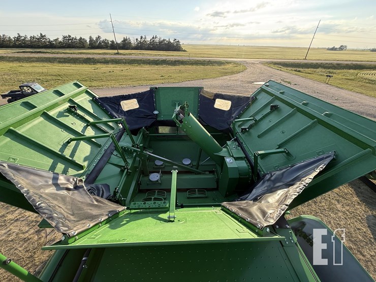 2021-john-deere-s780-image-65
